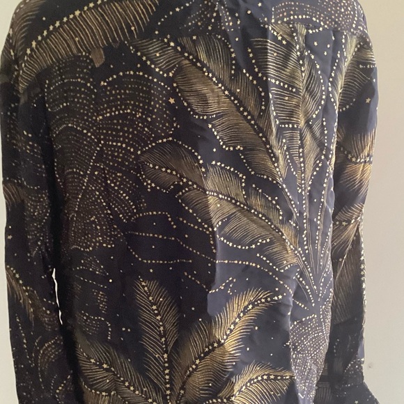 FARM Rio Black and Gold Patterned Top - Picture 3 of 4